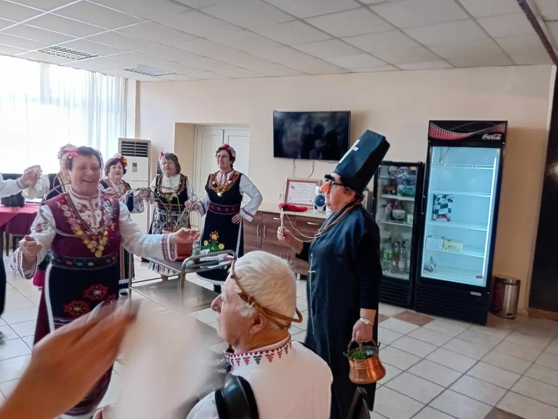 Изпълнение на певчевска група 